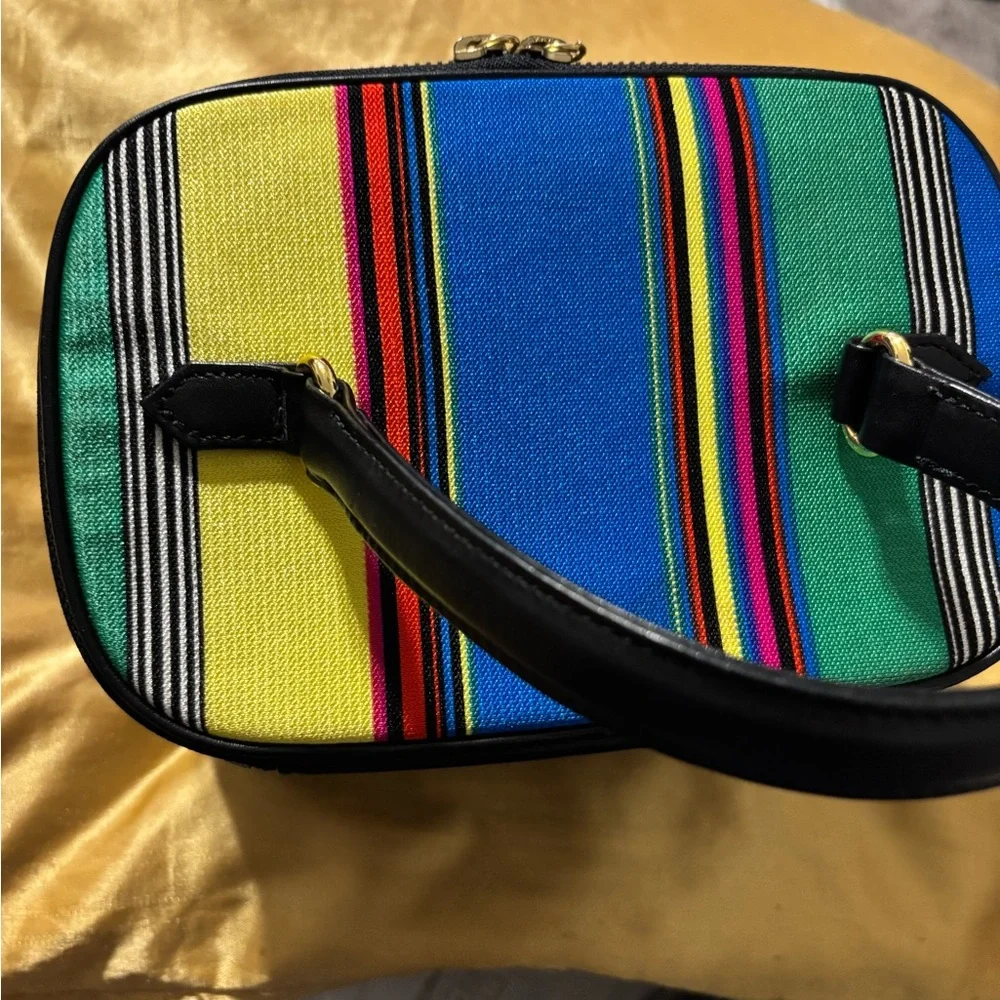 Versace this vibrant