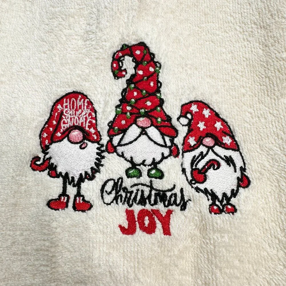 Star Oaks Farm gnome christmas