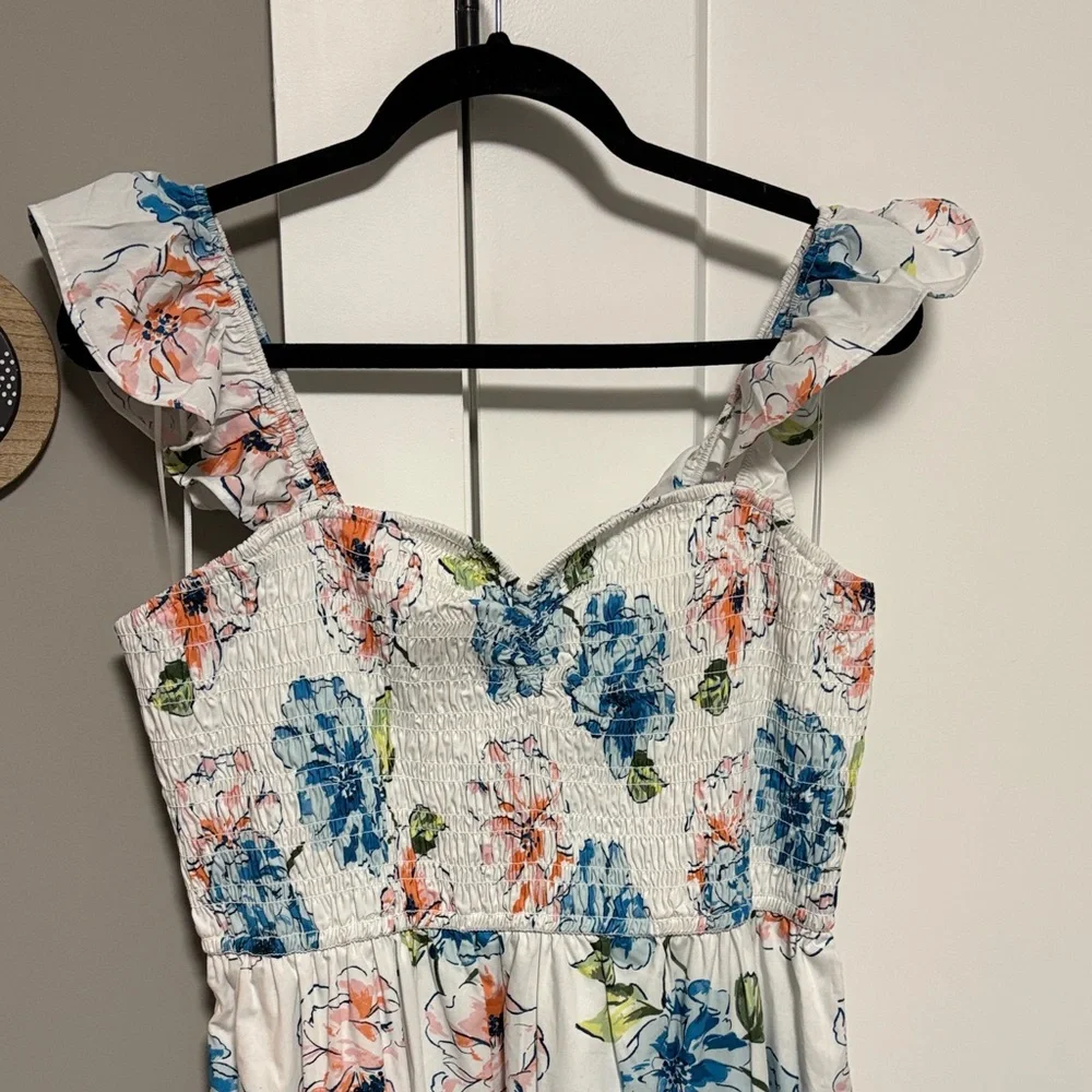 Abercrombie & Fitch charming floral