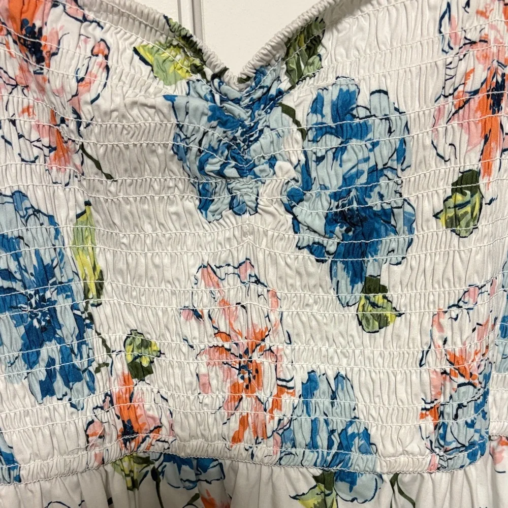 Abercrombie & Fitch charming floral