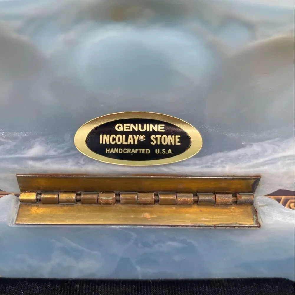 Incolay preowned vanity