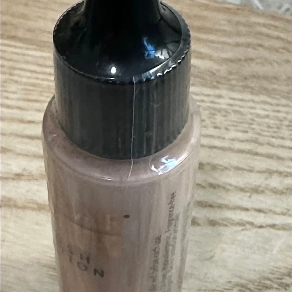 Luminess please review