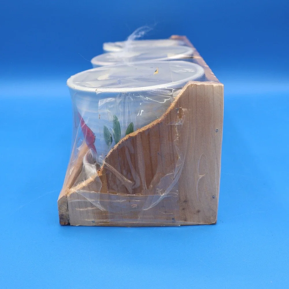 N/A ceramic planter