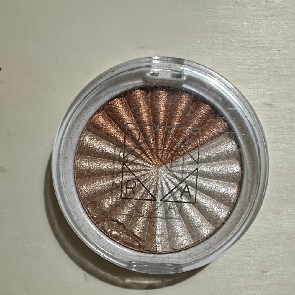 OFRA Copper and Silver Eyeshadow Duo