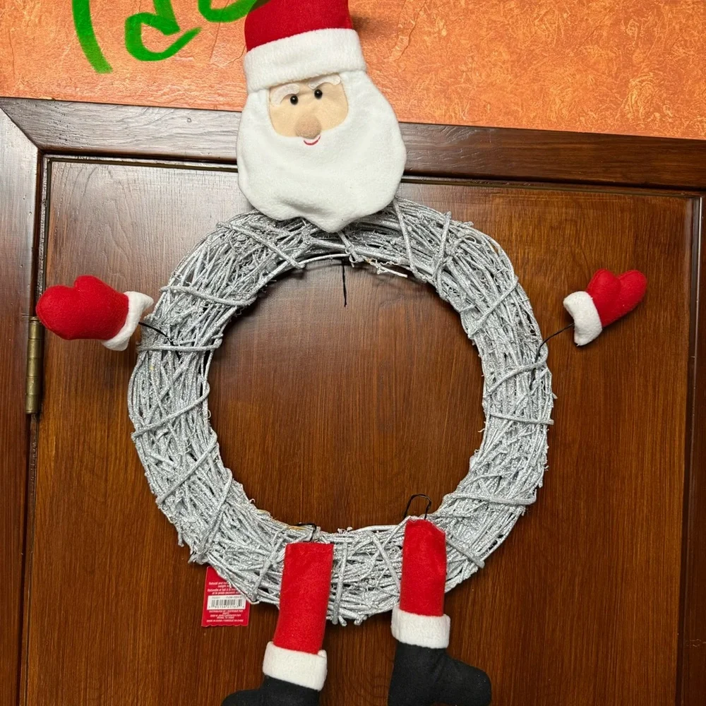 Ashland White Glitter Grapevine Holliday Wreath 18”