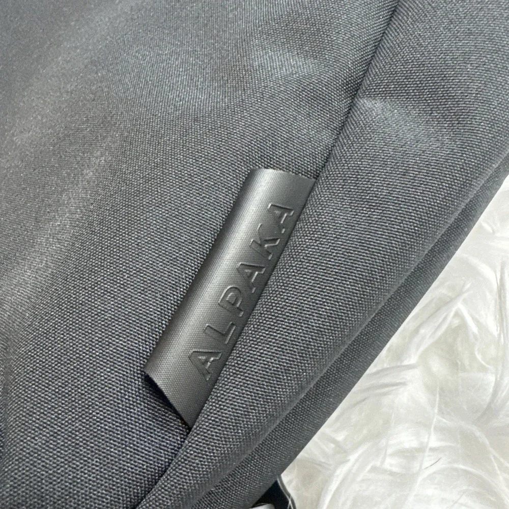 Alpaka brand new