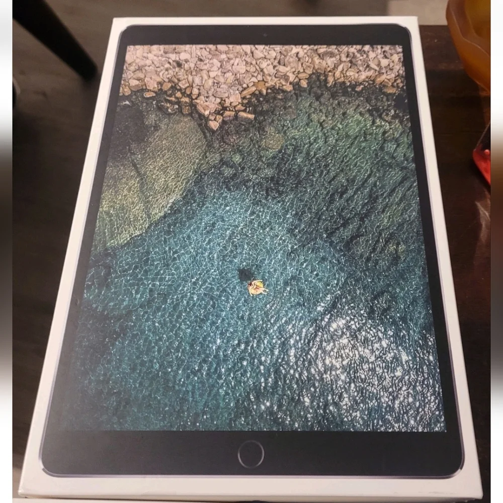 Apple iPad Pro 10.5 Inch Box. EMPTY BOX ONLY