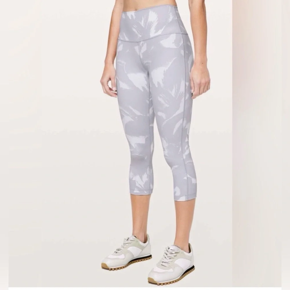 Lululemon Wunder Under High-Rise Crop 21