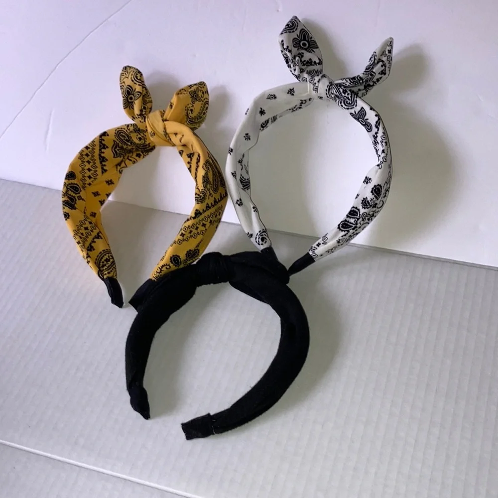 N/A wide knotted