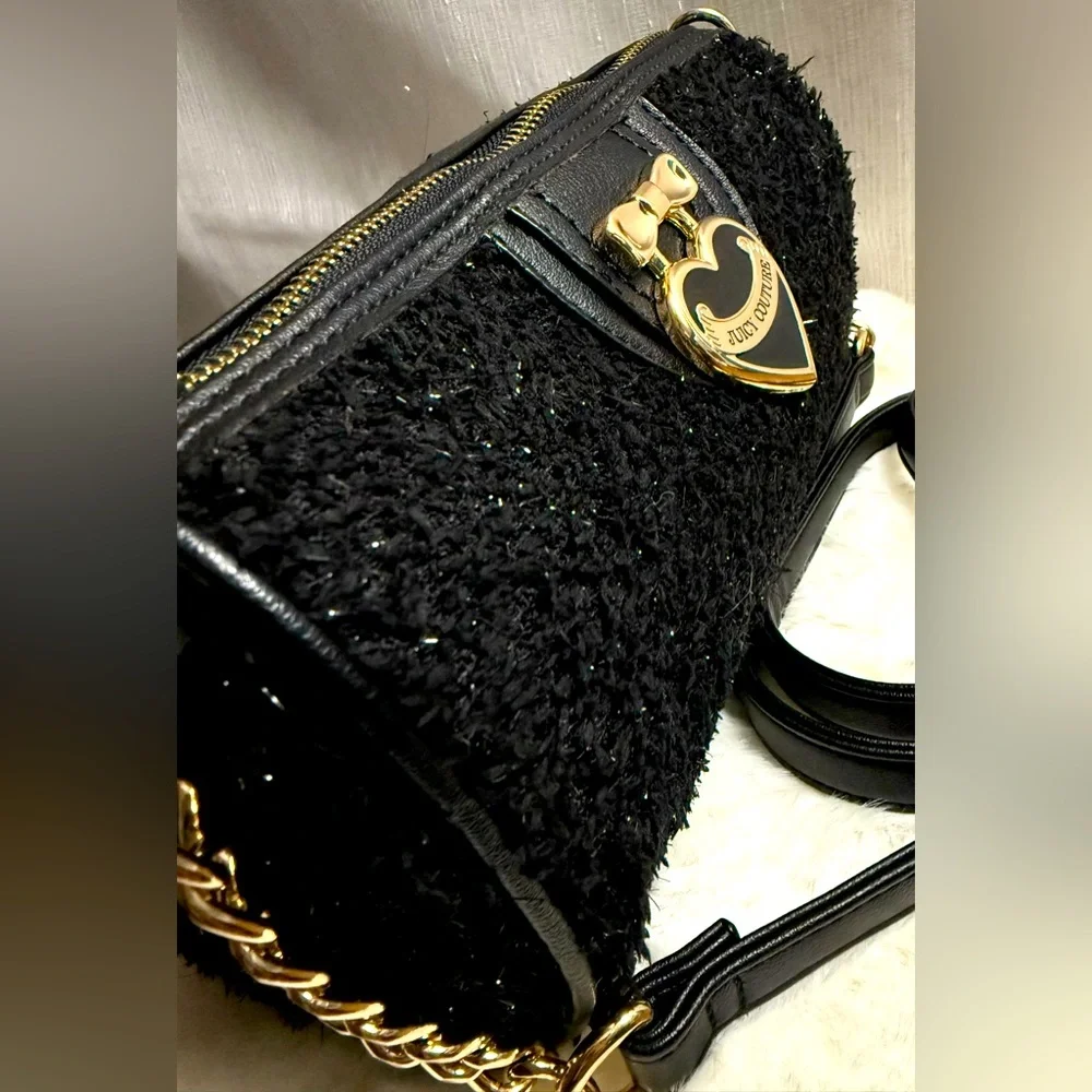 style crossbody shipper