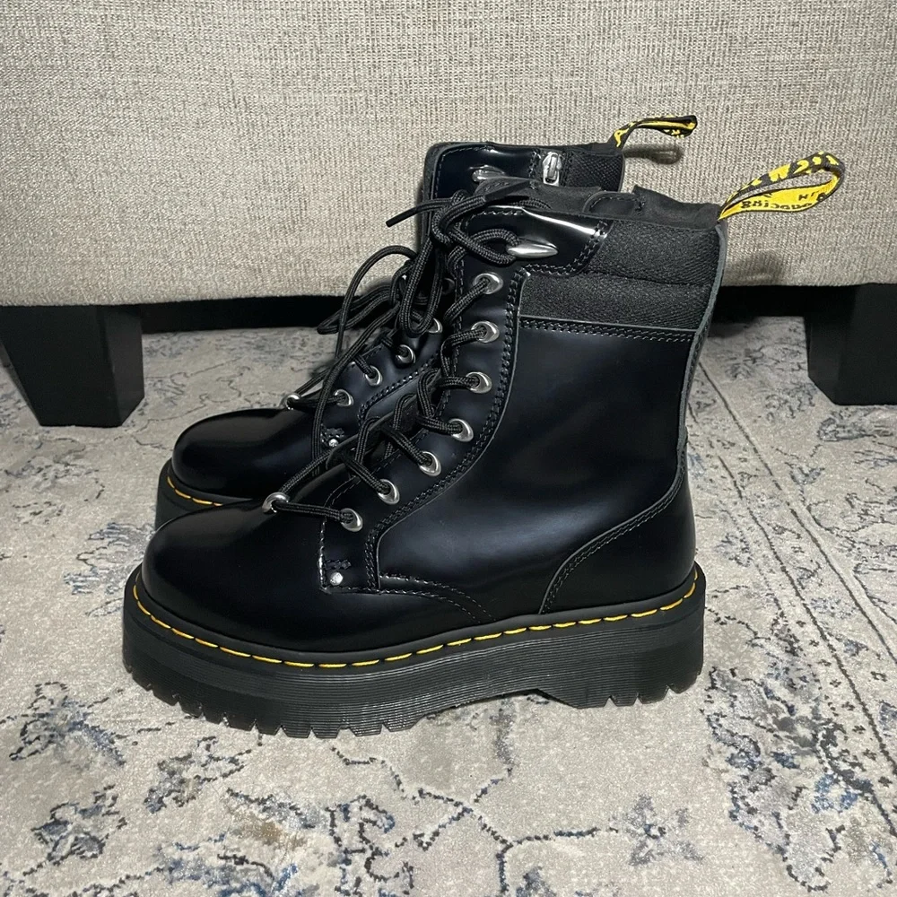 Dr. Martens new without