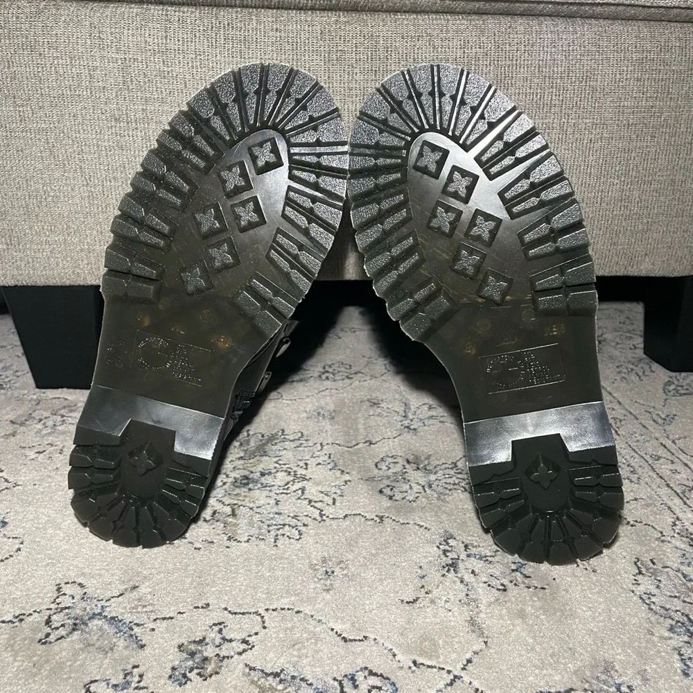 Dr. Martens new without