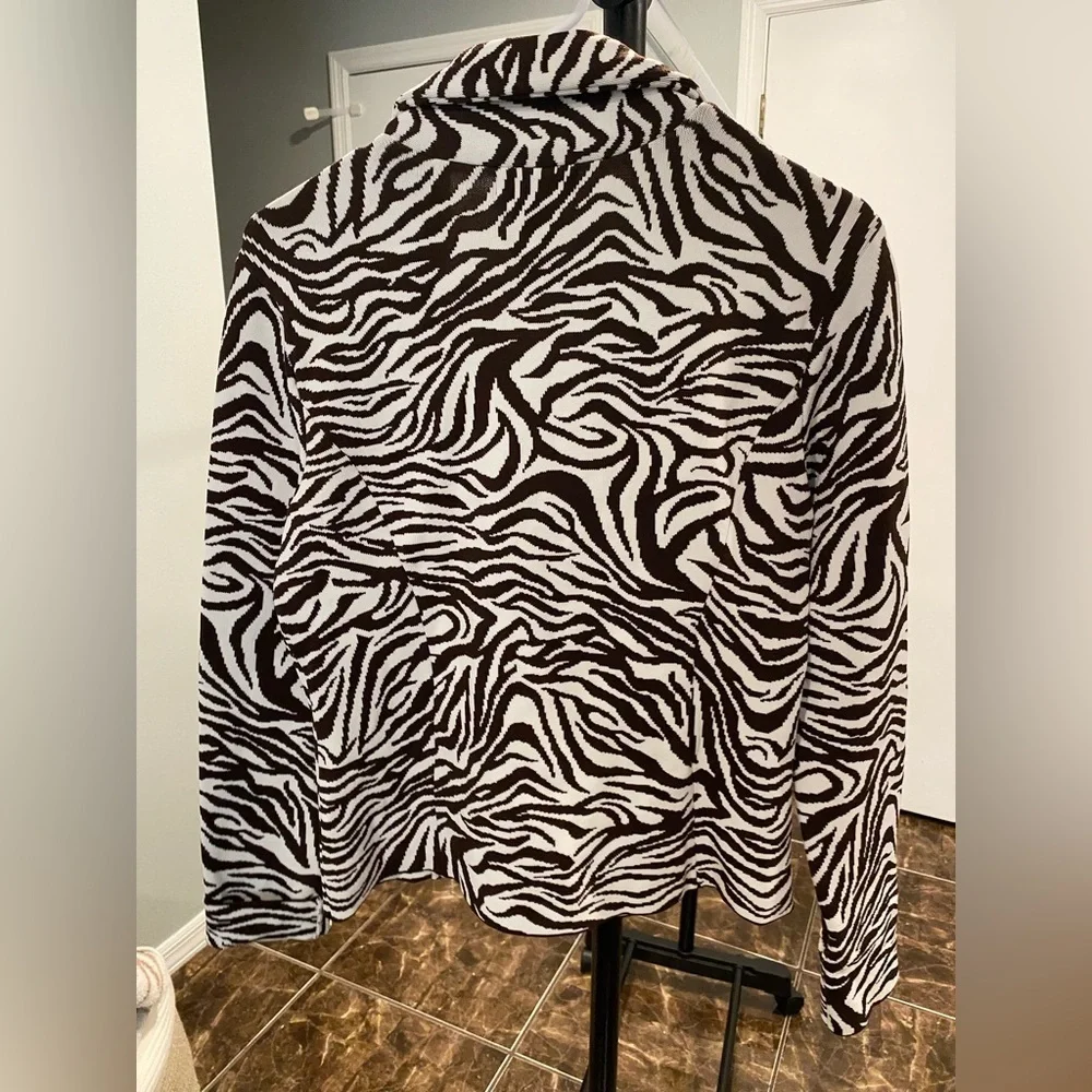 Sutton Studio like new