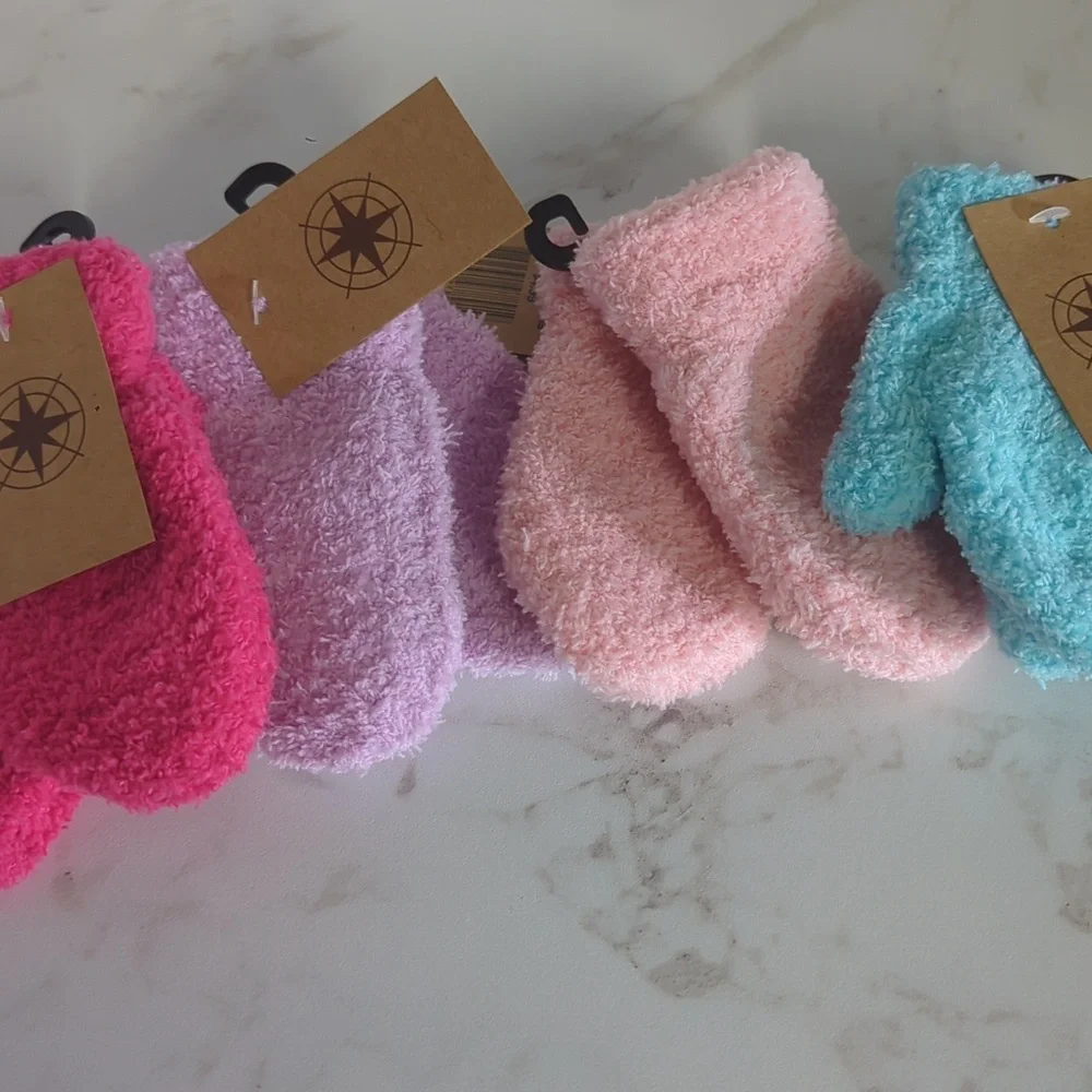 4 Pairs Kids Fuzzy Mittens