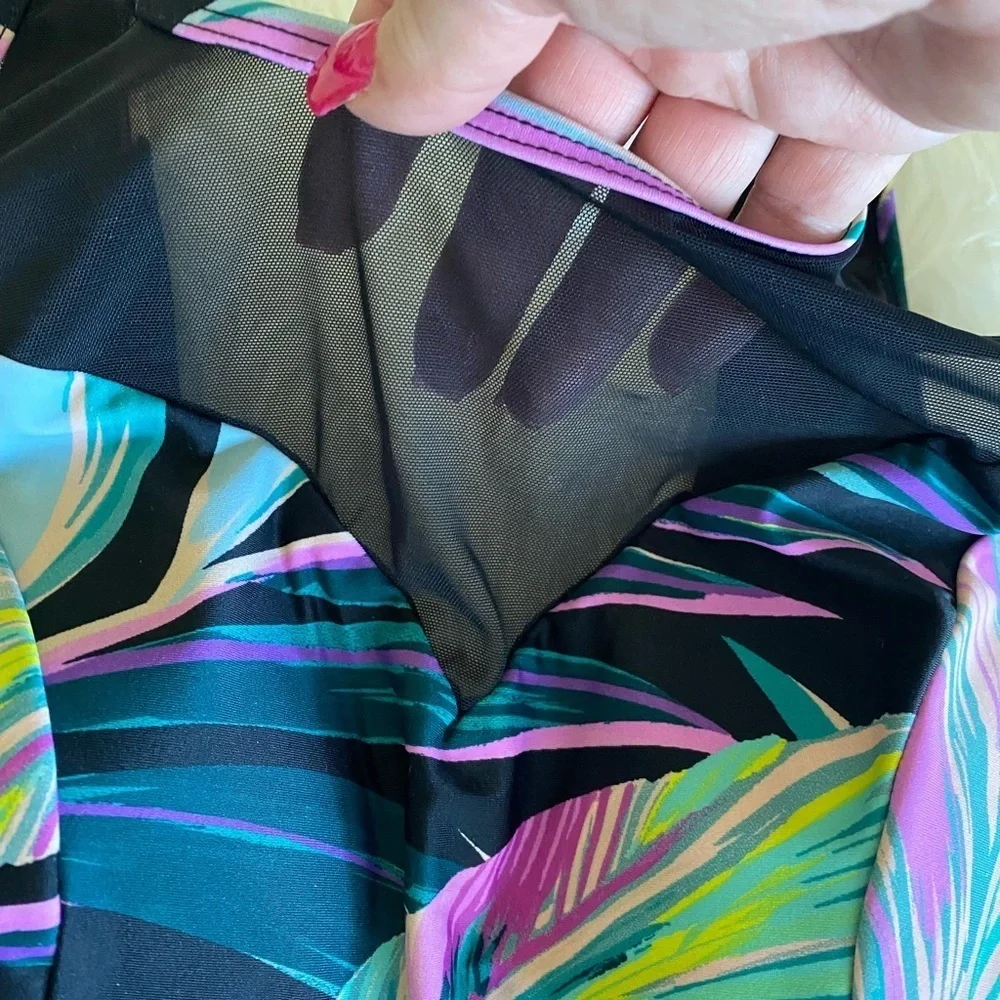 torrid free sleeveless materials