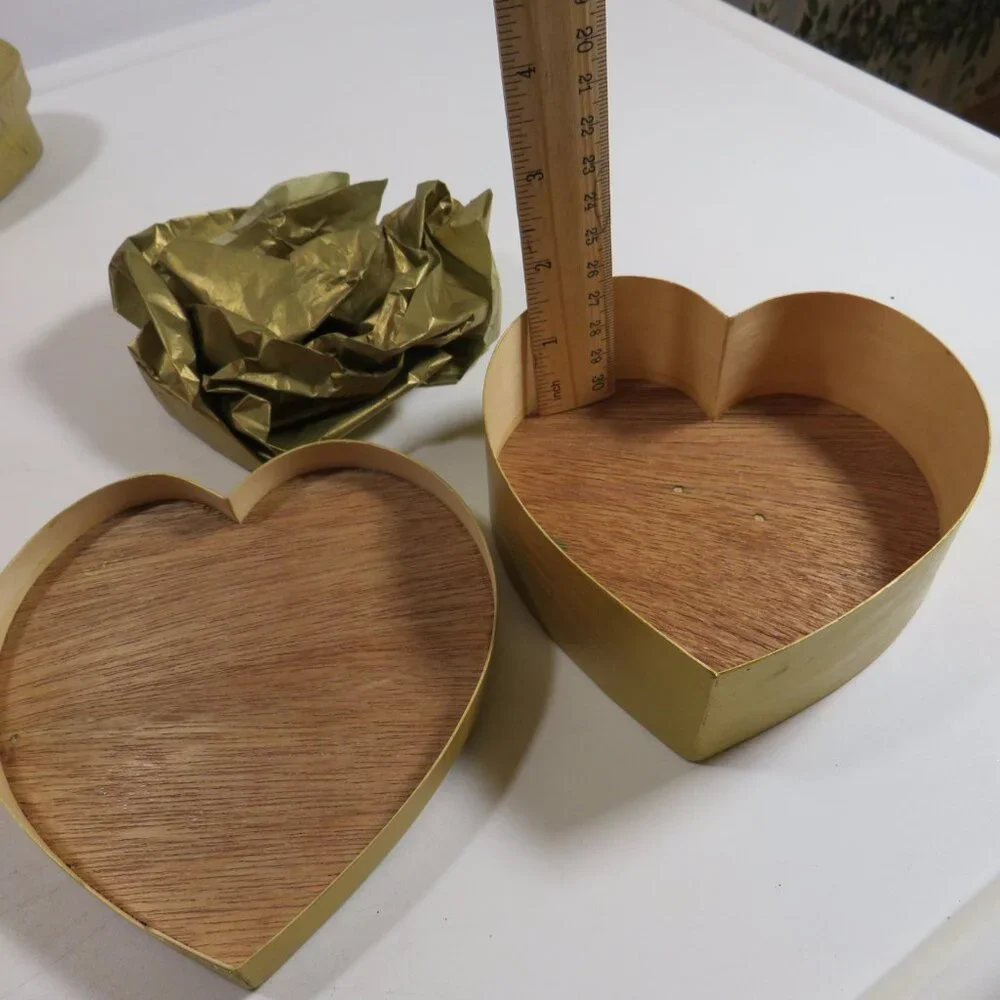 N/A holographic valentine’s items