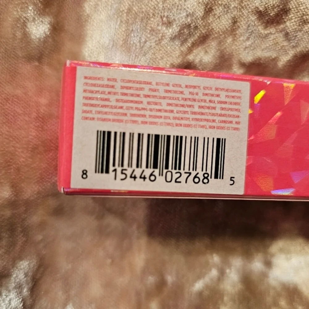 Jeffree Star wear does comes