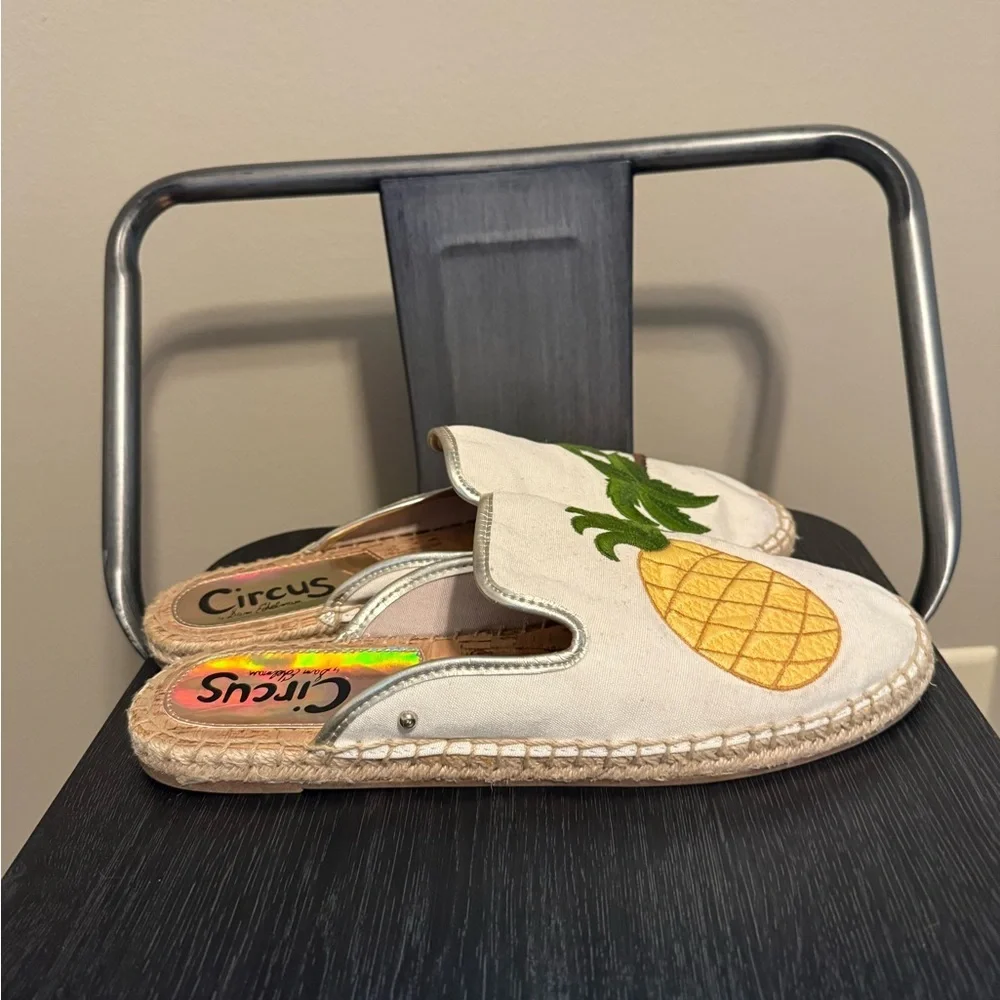 Circus by Sam Edelman,  Leanne Pineapple Espadrille Slides, Sz. 9