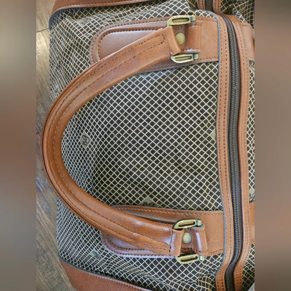 Bg brown leather