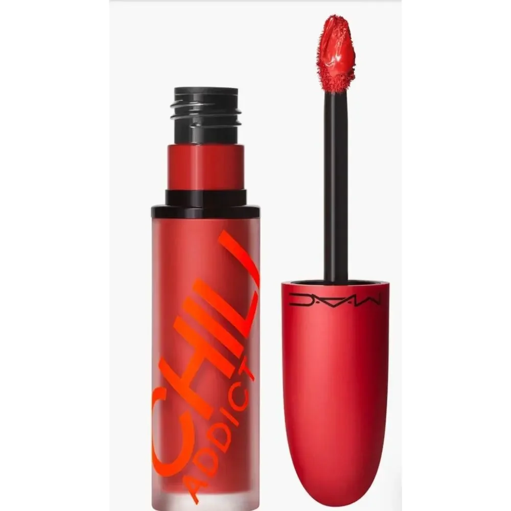 MAC Cosmetics Limited Edition Retro Matte Liquid Lipcolour 135 Chili Addict