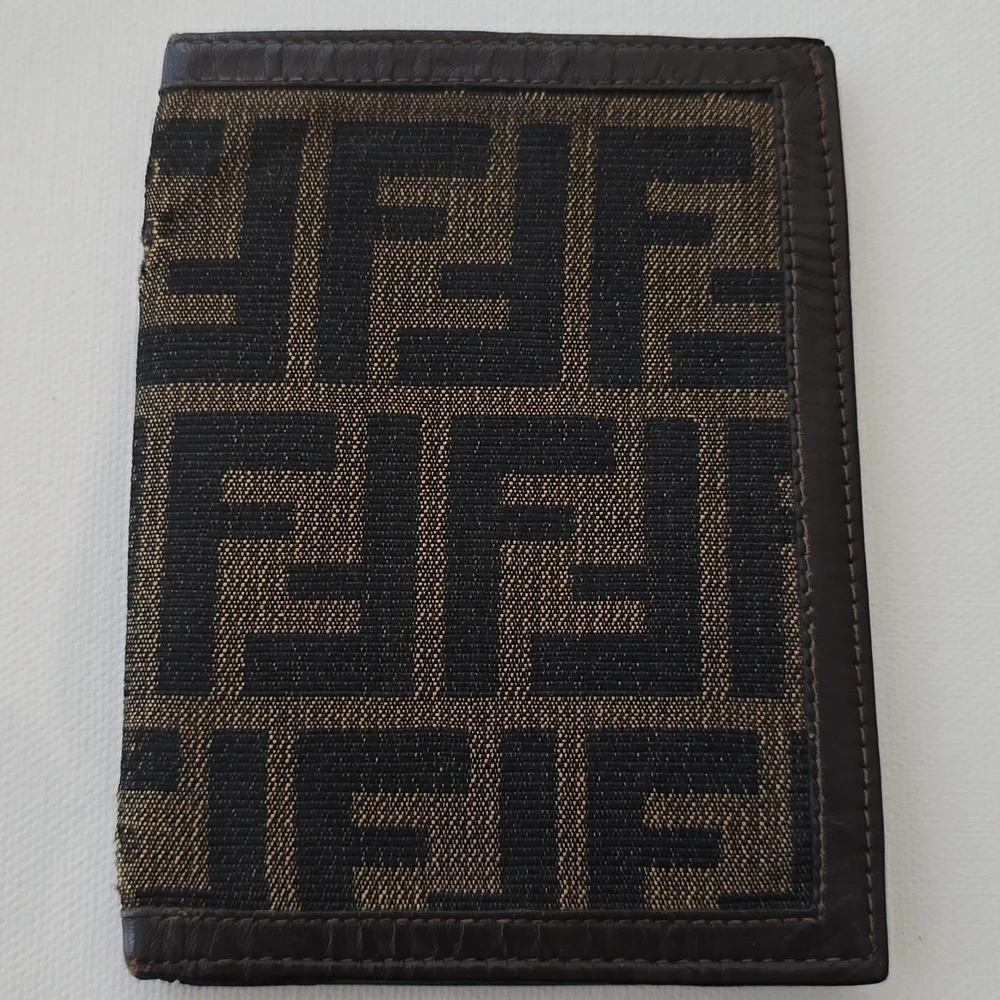 Fendi stylish wallet