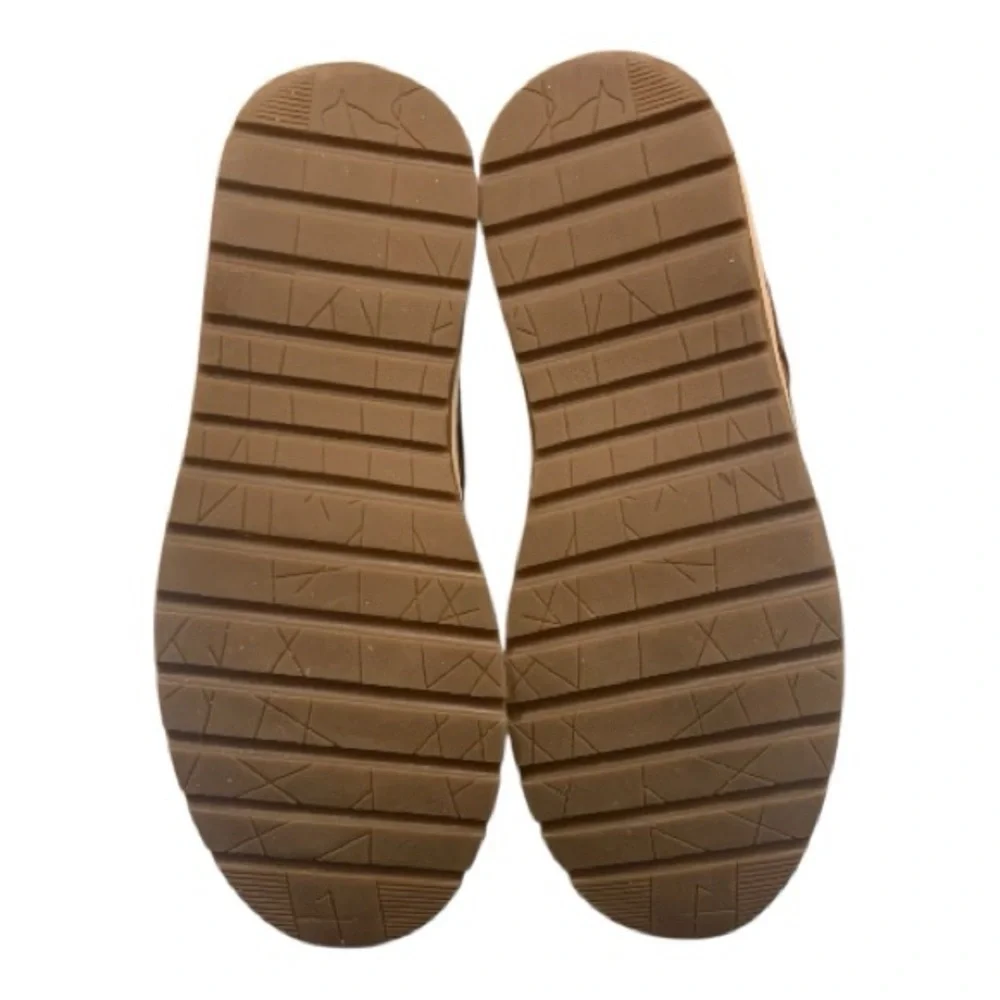 Eddie Bauer stylish brown