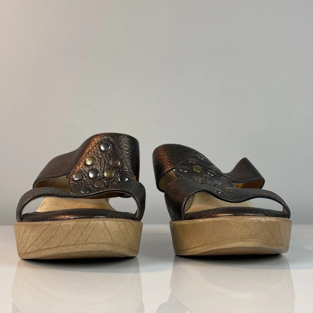Softspots bronze leather