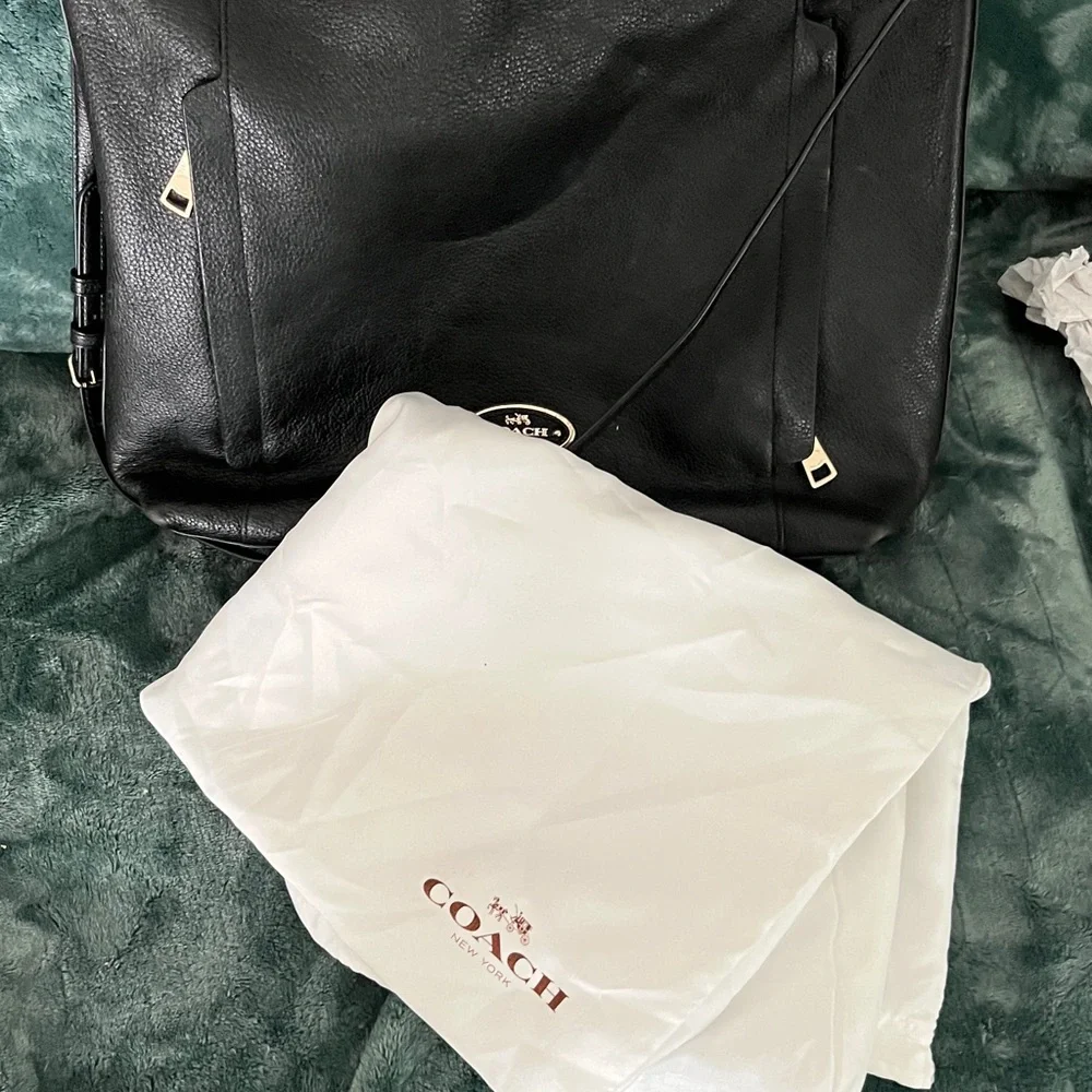 Coach Scout Pebbled Leather 2:1 Hobo / Crossbody 837810 w Dust Bag