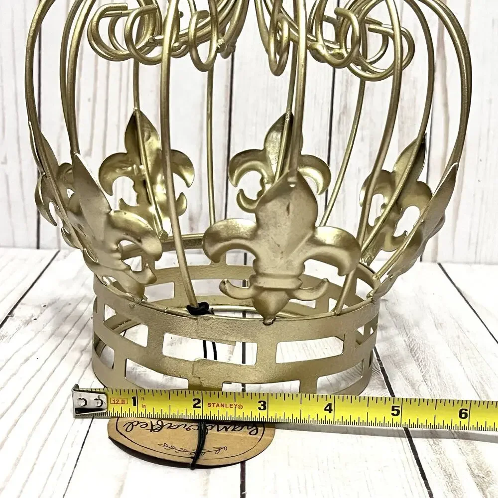 Unbranded nwt gold