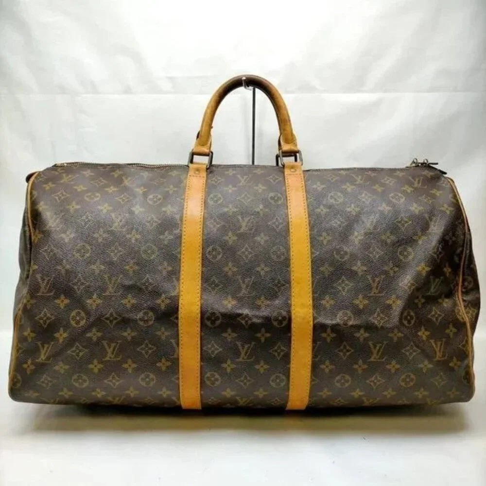 Louis Vuitton outside cracks