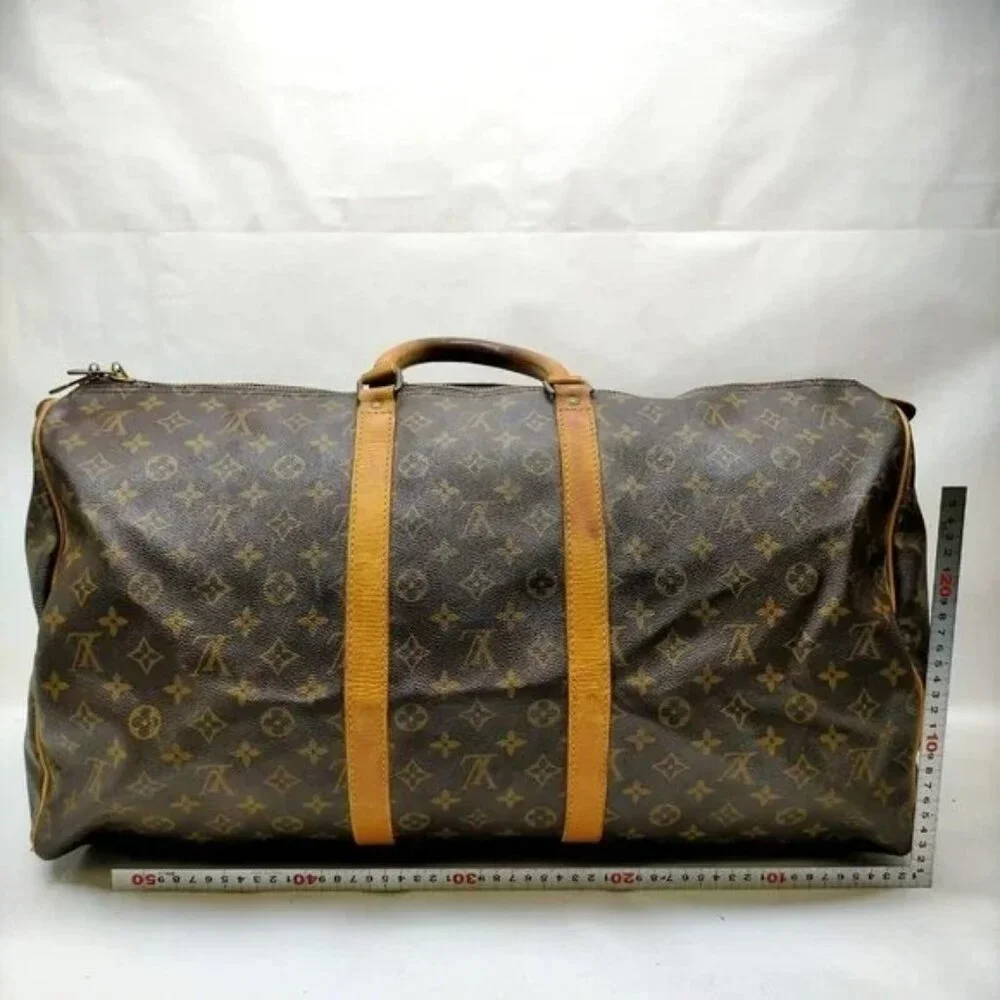 Louis Vuitton outside cracks