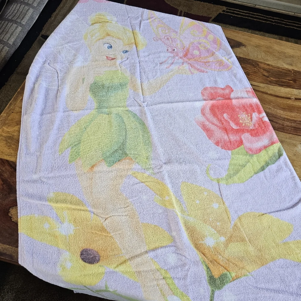 Vintage Disney Fairies Tinkerbell W/ Flowers Beach Bath Towel 56” x 29” One Size