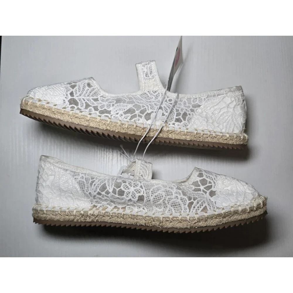 Art Class Kids White Madeline Lace Espadrille Mary Jane Flats Girls Size 4 NWT