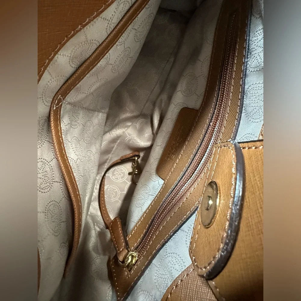 Michael Kors authentic michael
