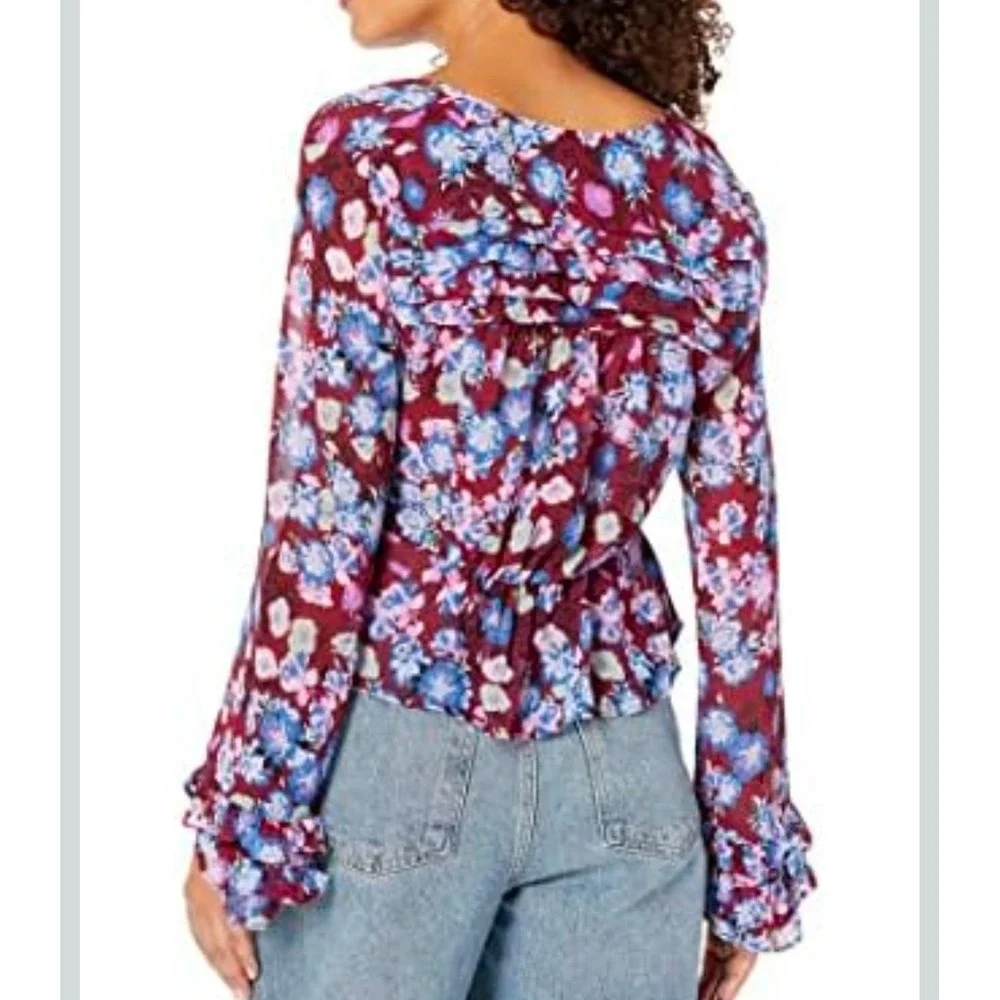 tucked ruffled
