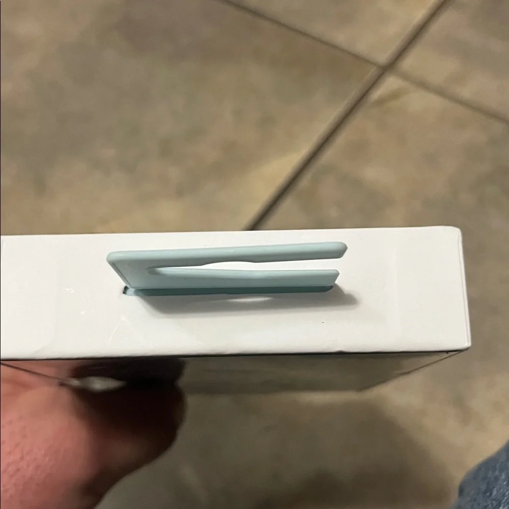 Lightning Cable for iPhone and iPad/ NWT!!! never opened/ Light green color