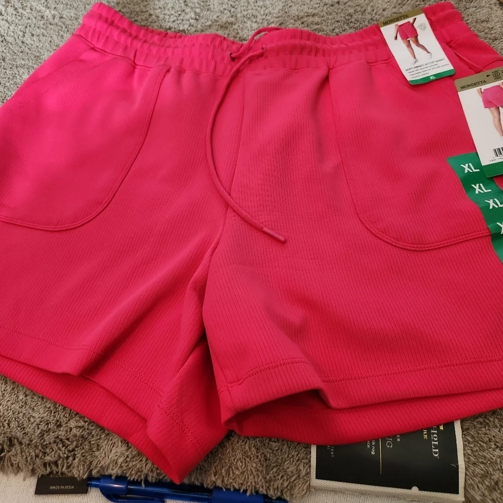 Mondetta Soft Ribbed Active Shorts - XL