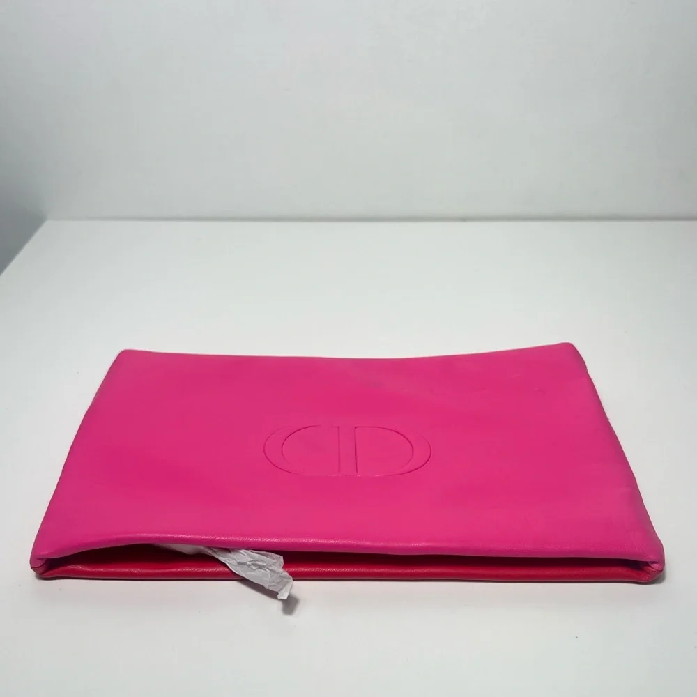 Dior details authentic