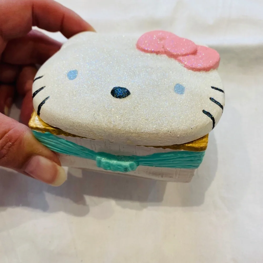 N/A hello kitty