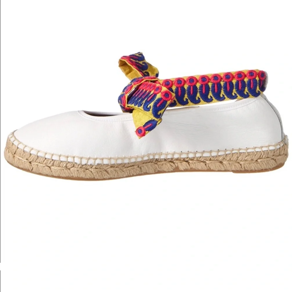 Free People elasticized claims