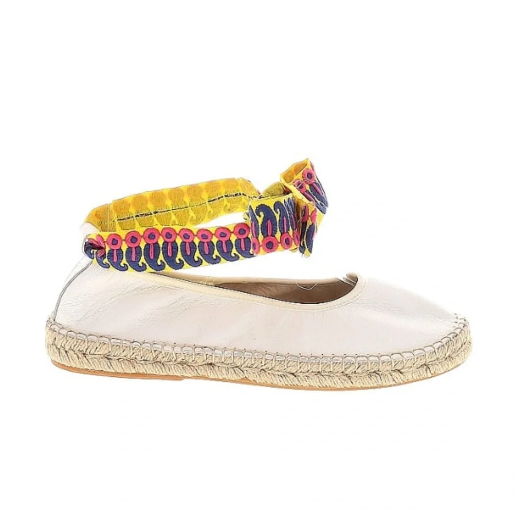 Free People these through platform