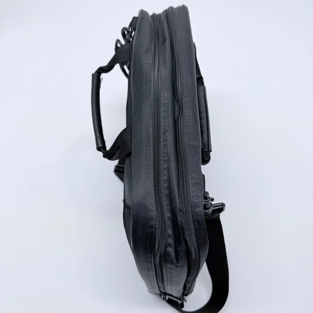 Targus versatile black