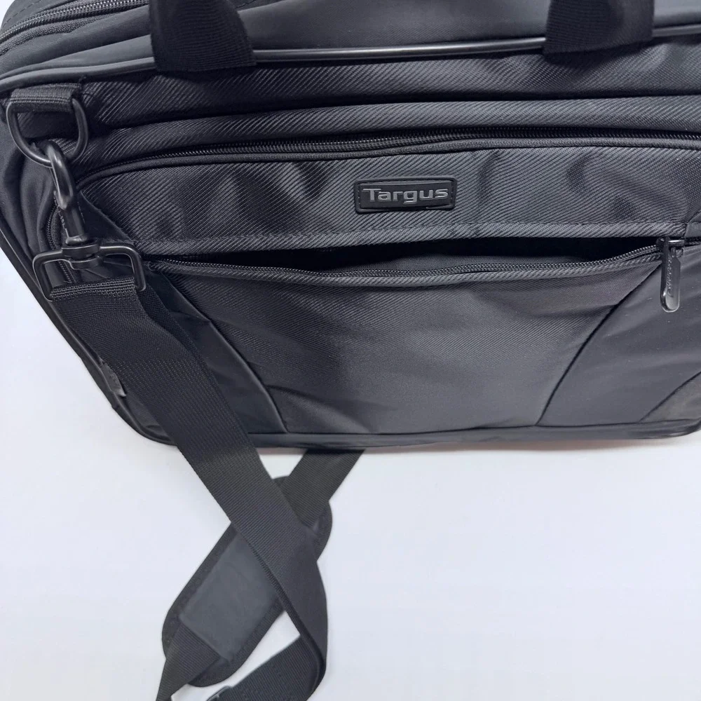 Targus versatile black