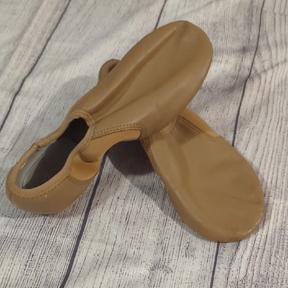 Kids Low Profile Slip On Jazz Shoe
