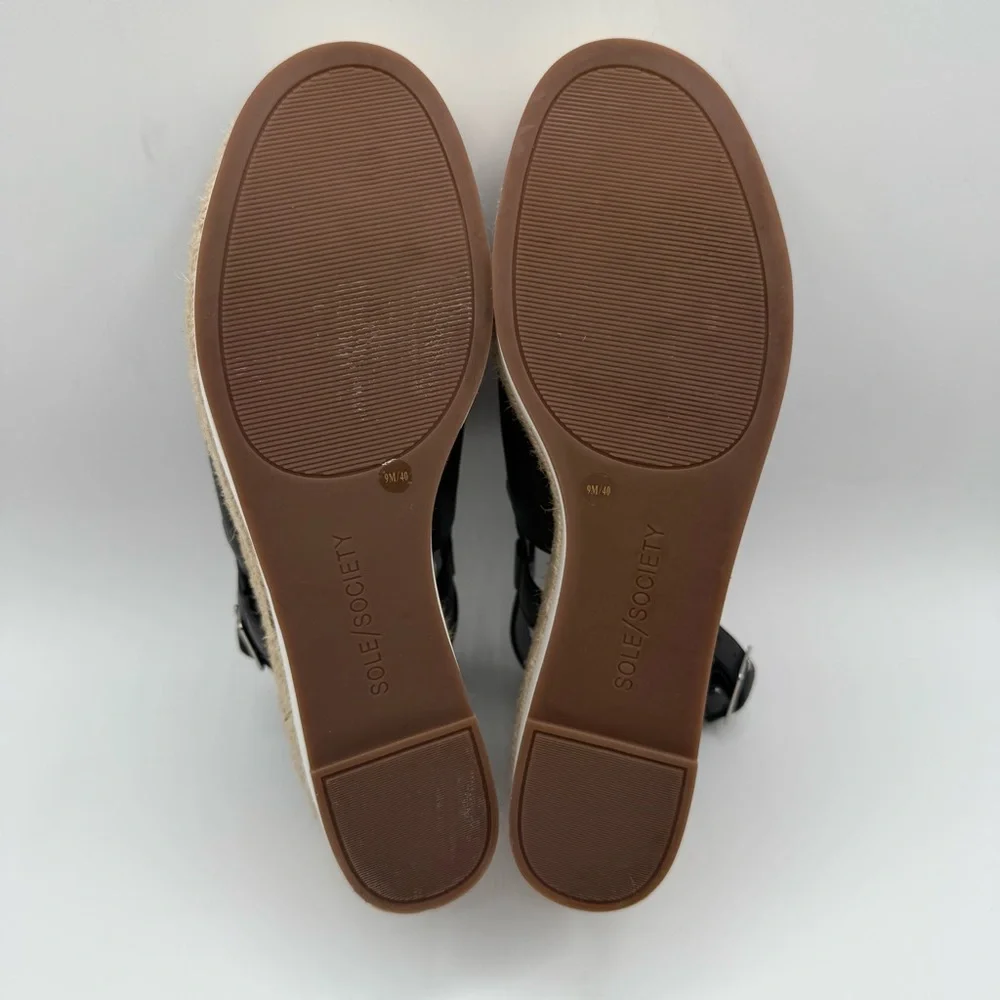 black wedge