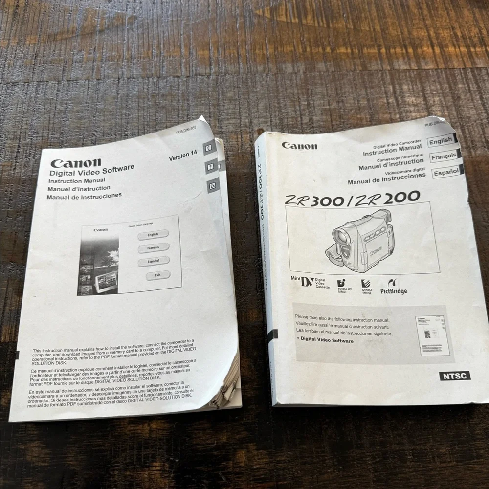 CANNON zr200 camcorder