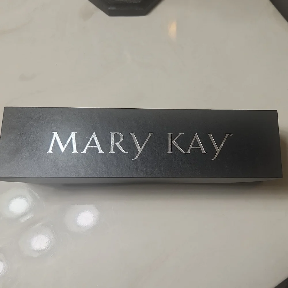 Mary Kay ideal lipstick chic