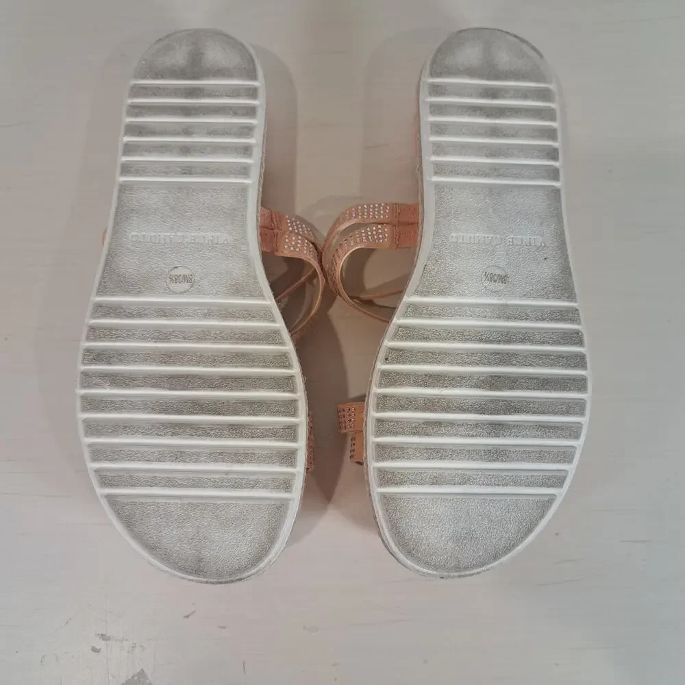 Vince Camuto vince camuto