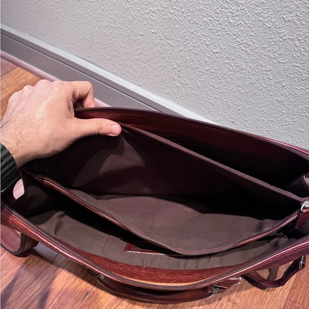 Ellington elegant leather