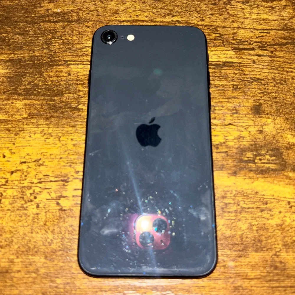 Apple selling unlocked
